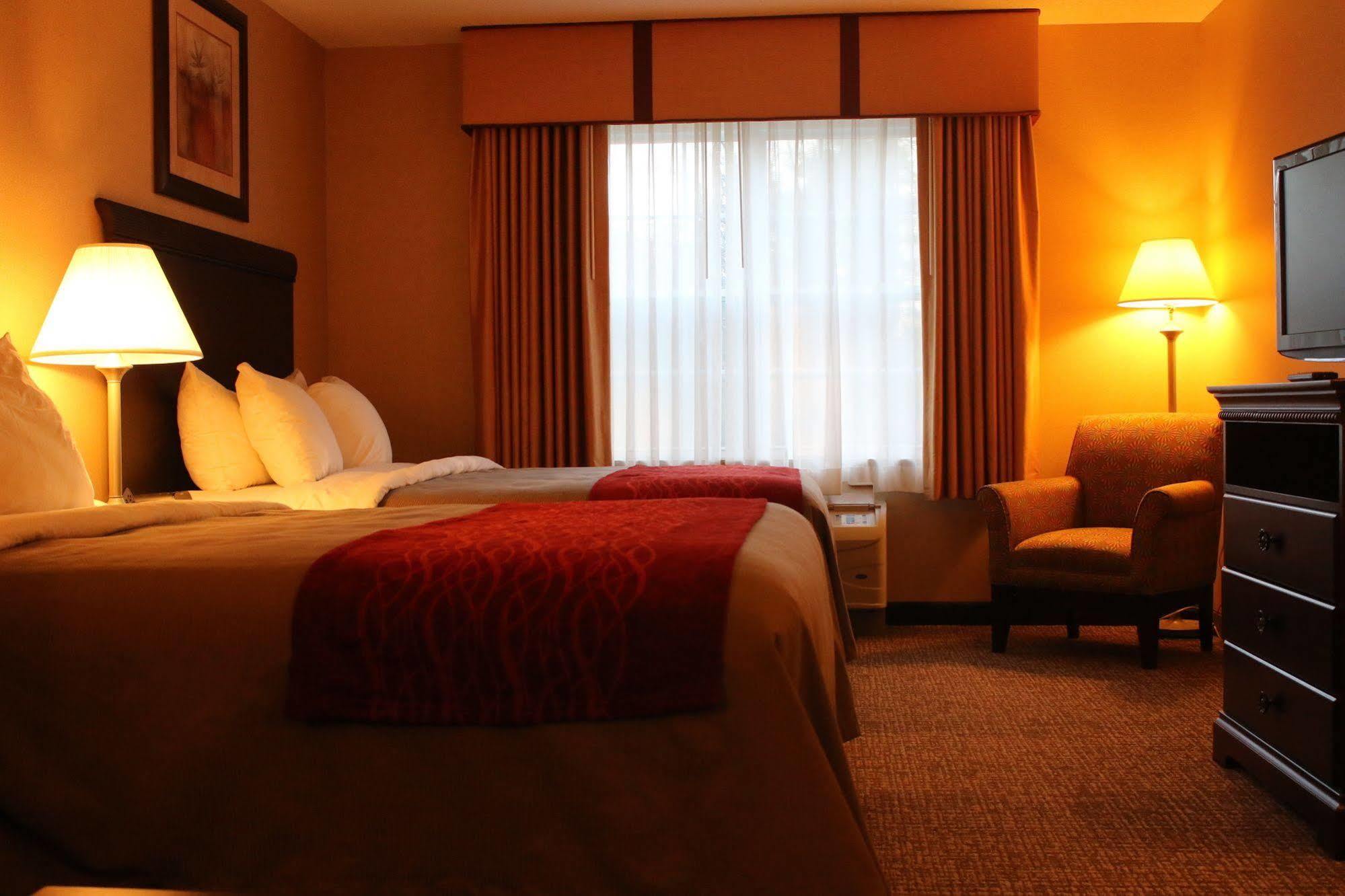 Comfort Inn & Suites Scarborough-Portland Exteriör bild